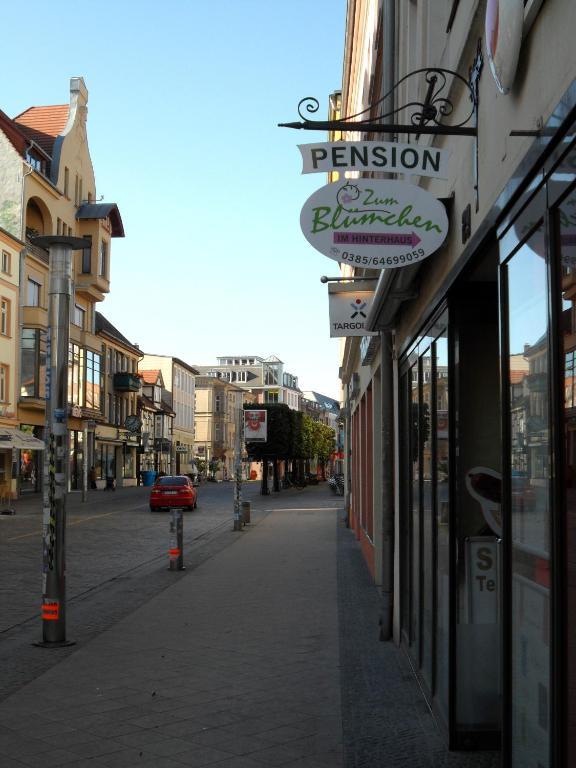 Pension Zum Blumchen Schwerin  Zewnętrze zdjęcie